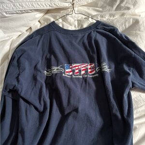 Gildan Men's Long Sleeve Tee in Dark Blue